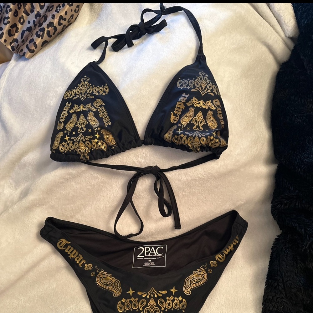 2 PAC 2 Piece